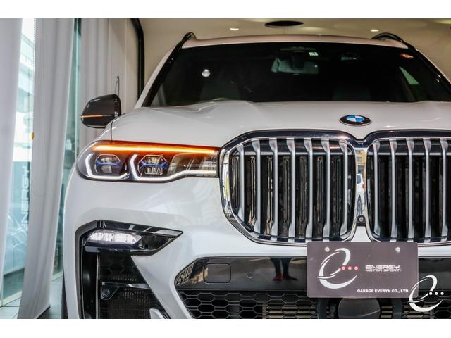 Ｘ７ ｘＤｒｉｖｅ　４０ｄ　ピュアデザインエクセレンス　ワンオーナー車　スカイラウンジパノラマガラスサンルーフ　ミネラルホワイト　リアシートエンターテイメントプロフェッシュナル　ＶスポークスタイリングＯＰホイール　レーザーライト　パーキングアシストプラス（17枚目）