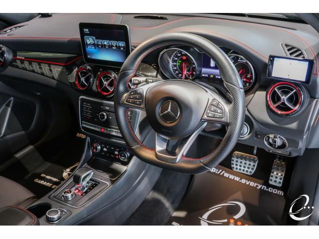 ＧＬＡクラス ＧＬＡ４５　４マチック　後期モデル　パノラミックスライディングルーフ　コスモスブラック　ＡＭＧライドコントール　ＡＭＧレッドブレーキキャリパー　ＡＭＧスピードシフト　レーダーセーフティーパッケージ　ブラインドスポット（5枚目）