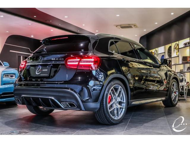 ＧＬＡクラス ＧＬＡ４５　４マチック　後期モデル　パノラミックスライディングルーフ　コスモスブラック　ＡＭＧライドコントール　ＡＭＧレッドブレーキキャリパー　ＡＭＧスピードシフト　レーダーセーフティーパッケージ　ブラインドスポット（12枚目）