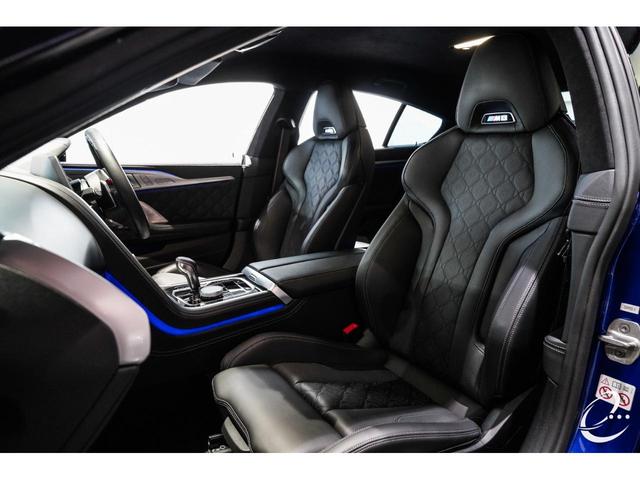 Ｍ８ Ｍ８グランクーペ　コンペティション　２０２１年初度登録　Ｂｏｗｅｒｓ＆Ｗｉｌｋｉｎｓダイヤモンドサラウンドサウンド　カーボンルーフ　黒革　マリナベイブルー　フルレザーメリノインテリア　パーキングアシストプラス　カーボンインテリア（36枚目）