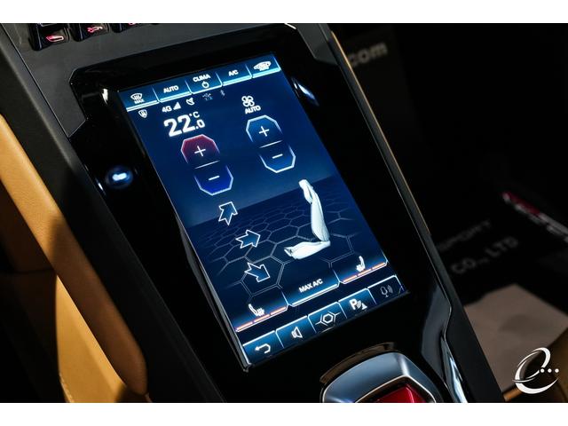 ウラカン 　ＥＶＯ（ＬＤＦ）　左ハンドル　イエローブレーキキャリパー　スタイルパッケージハイグロスブラック　カーボンセラミックブレーキ　カスタムラッピング　ベージュレザーシート　レオロージカルサスペンション（32枚目）