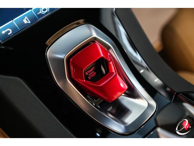 ウラカン 　ＥＶＯ（ＬＤＦ）　左ハンドル　イエローブレーキキャリパー　スタイルパッケージハイグロスブラック　カーボンセラミックブレーキ　カスタムラッピング　ベージュレザーシート　レオロージカルサスペンション（33枚目）