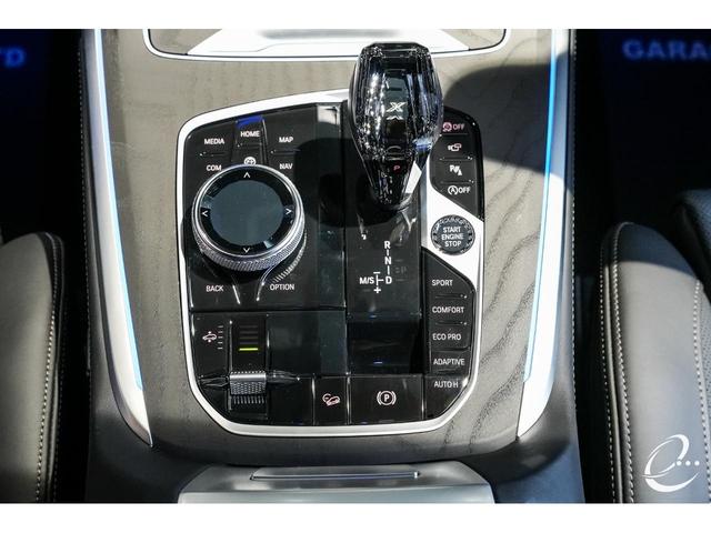 Ｘ７ ｘＤｒｉｖｅ　３５ｄ　Ｍスポーツ　エナジーコンプリートカー　スカイラウンジパノラマガラスサンルーフウェルネスパッケージ　アルカンターラルーフライニング　２列目コンフォートシート　エナジー２２インチ（46枚目）
