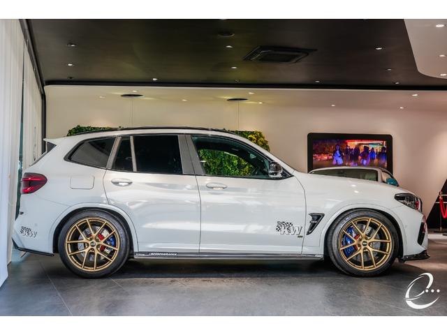 Ｘ３ Ｍ コンペティション　３ＤデザインＦ，Ｓ，Ｒフルエアロ　ＢＢＳ鍛造２１インチ　ＫＷ車高調　パノラマガラスサンルーフ　Ｉｎｄｉｖｉｄｕａｌエクステンド・メリノ・レザー　ハーマンカードンサウンドシステム（19枚目）
