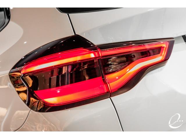 Ｘ３ Ｍ コンペティション　３ＤデザインＦ，Ｓ，Ｒフルエアロ　ＢＢＳ鍛造２１インチ　ＫＷ車高調　パノラマガラスサンルーフ　Ｉｎｄｉｖｉｄｕａｌエクステンド・メリノ・レザー　ハーマンカードンサウンドシステム（23枚目）