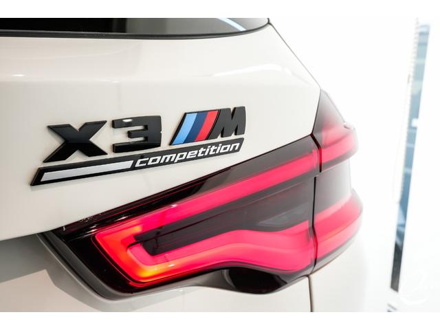Ｘ３ Ｍ コンペティション　３ＤデザインＦ，Ｓ，Ｒフルエアロ　ＢＢＳ鍛造２１インチ　ＫＷ車高調　パノラマガラスサンルーフ　Ｉｎｄｉｖｉｄｕａｌエクステンド・メリノ・レザー　ハーマンカードンサウンドシステム（26枚目）
