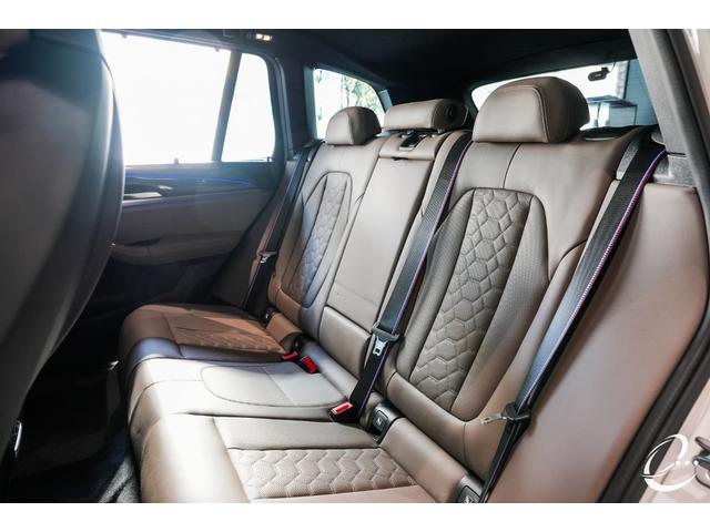 Ｘ３ Ｍ コンペティション　３ＤデザインＦ，Ｓ，Ｒフルエアロ　ＢＢＳ鍛造２１インチ　ＫＷ車高調　パノラマガラスサンルーフ　Ｉｎｄｉｖｉｄｕａｌエクステンド・メリノ・レザー　ハーマンカードンサウンドシステム（33枚目）