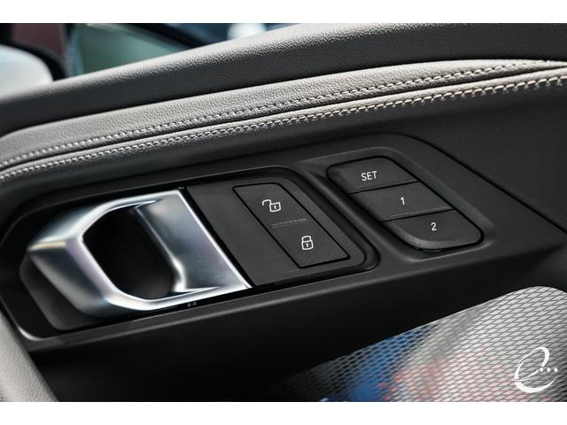 Ｍ２ ベースグレード　ハイラインパッケージ　ドライカーボンフルエアロ（Ｆ，Ｓ，Ｒ）／ドライカーボンリヤスポイラー／ハイラインＰＫＧ／ｈａｒｍａｎ／ｋａｒｄｏｎサラウンドサウンド／サンプロテクションガラス／アラームシステム／前後ドラレコ（24枚目）