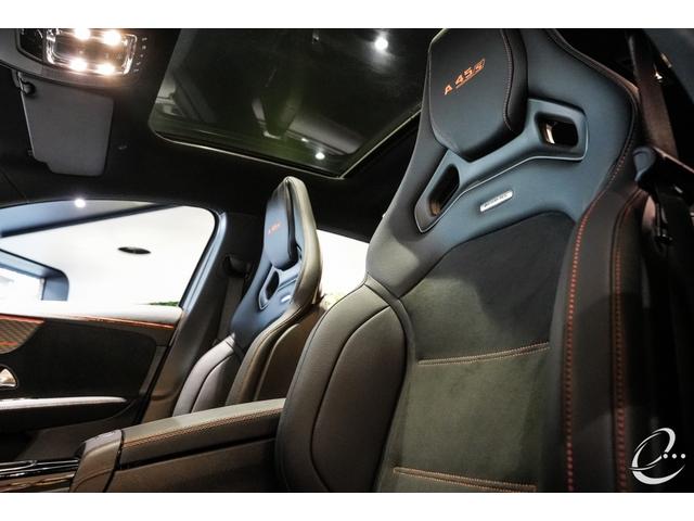 Ａクラス Ａ４５　Ｓ４マチック＋ストリートスタイルエディション　１００台限定車　特別外装色　専用デカール　ＡＭＧナイトＰＫＧ　ＡＭＧエクステリアナイトＰＫＧＩＩ　レッドイルミネーテッドステップカバー　鍛造１９インチＡＭＧアルミホイール　アドバンスドＰＫＧ（57枚目）