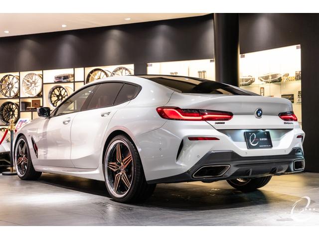 ８シリーズ Ｍ８５０ｉ　ｘＤｒｉｖｅ　グランクーペ　パノラマＳＲ　　１オーナー　　２トーンレザー　　フィオナレッド＆ブラック　レーザーヘッドライト　ＡＣＣ　パーキングアシストプラス　ソフトクローズドドア（20枚目）