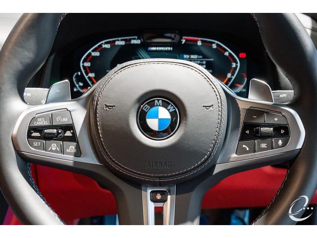 8シリーズ M850i xDriveクーペ 後期LCIモデル ボディカラー:スカイスクレイパーグレー Mカーボンファイバートリム Mパフォーマンスペダルセット フィオナレッド&ブラックレザー BMWレーザーヘッドライト(34枚目)