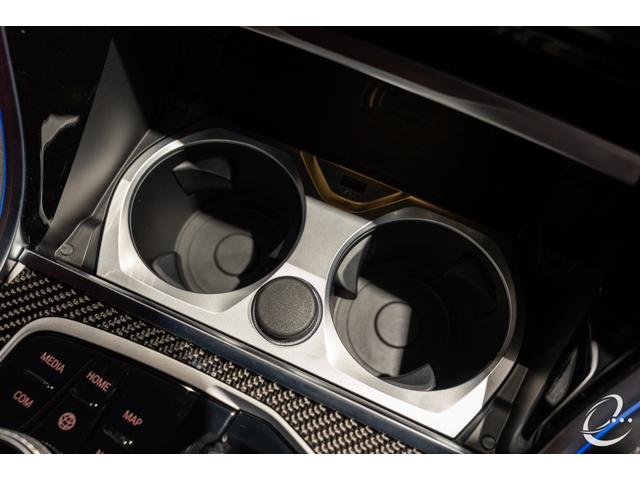 8シリーズ M850i xDriveクーペ 後期LCIモデル ボディカラー:スカイスクレイパーグレー Mカーボンファイバートリム Mパフォーマンスペダルセット フィオナレッド&ブラックレザー BMWレーザーヘッドライト(46枚目)