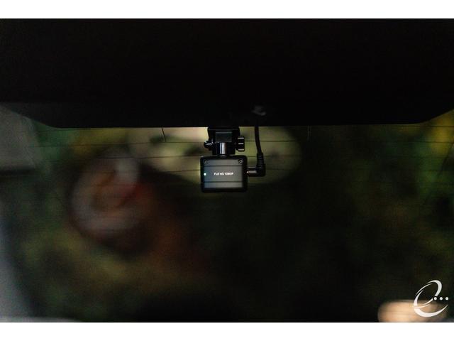 8シリーズ M850i xDriveクーペ 後期LCIモデル ボディカラー:スカイスクレイパーグレー Mカーボンファイバートリム Mパフォーマンスペダルセット フィオナレッド&ブラックレザー BMWレーザーヘッドライト(52枚目)