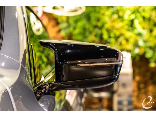 8シリーズ M850i xDriveクーペ 後期LCIモデル ボディカラー:スカイスクレイパーグレー Mカーボンファイバートリム Mパフォーマンスペダルセット フィオナレッド&ブラックレザー BMWレーザーヘッドライト(59枚目)