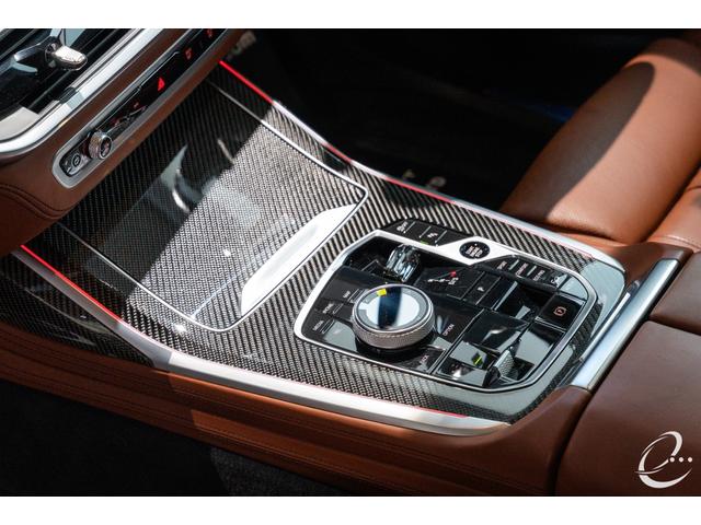 Ｘ７ Ｍ６０ｉ　ｘＤｒｉｖｅ　後期モデル　Ｍスポーツパッケージプロ　インテリアＭカーボンファイバートリム　２列目コンフォートシート（６人乗り）　スカイラウンジパノラマガラスサンルーフ　２３インチＩｎｄｉｖｉｄｕａｌホイール（15枚目）