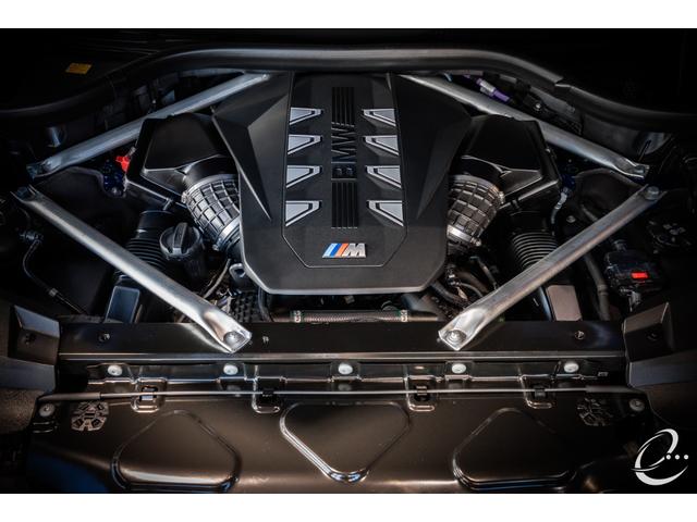 Ｘ７ Ｍ６０ｉ　ｘＤｒｉｖｅ　後期モデル　Ｍスポーツパッケージプロ　インテリアＭカーボンファイバートリム　２列目コンフォートシート（６人乗り）　スカイラウンジパノラマガラスサンルーフ　２３インチＩｎｄｉｖｉｄｕａｌホイール（19枚目）