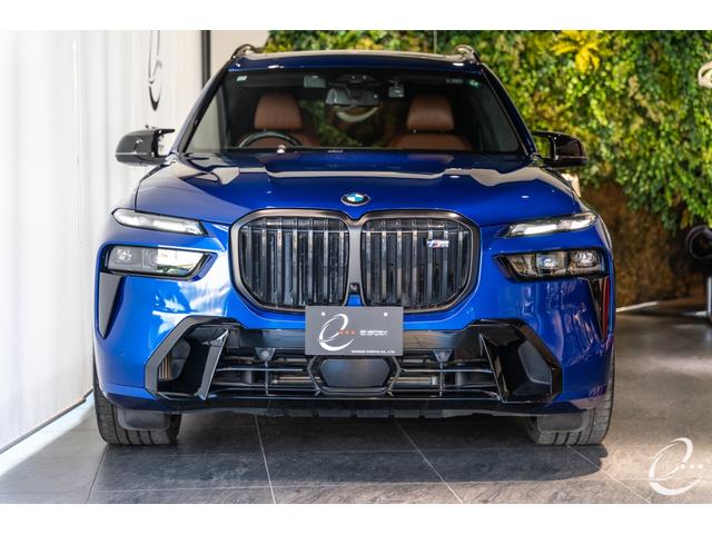 Ｘ７ Ｍ６０ｉ　ｘＤｒｉｖｅ　後期モデル　Ｍスポーツパッケージプロ　インテリアＭカーボンファイバートリム　２列目コンフォートシート（６人乗り）　スカイラウンジパノラマガラスサンルーフ　２３インチＩｎｄｉｖｉｄｕａｌホイール（22枚目）