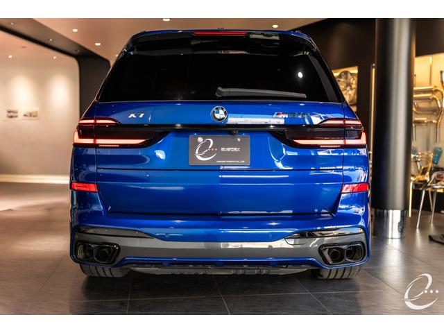 Ｘ７ Ｍ６０ｉ　ｘＤｒｉｖｅ　後期モデル　Ｍスポーツパッケージプロ　インテリアＭカーボンファイバートリム　２列目コンフォートシート（６人乗り）　スカイラウンジパノラマガラスサンルーフ　２３インチＩｎｄｉｖｉｄｕａｌホイール（23枚目）