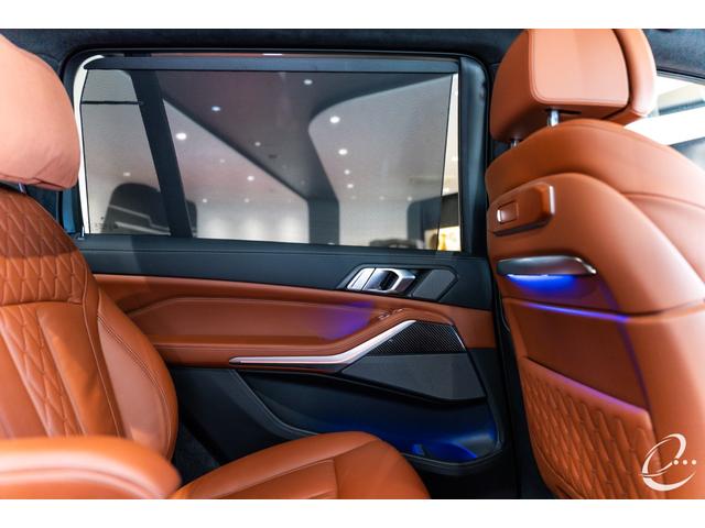 Ｘ７ Ｍ６０ｉ　ｘＤｒｉｖｅ　後期モデル　Ｍスポーツパッケージプロ　インテリアＭカーボンファイバートリム　２列目コンフォートシート（６人乗り）　スカイラウンジパノラマガラスサンルーフ　２３インチＩｎｄｉｖｉｄｕａｌホイール（63枚目）