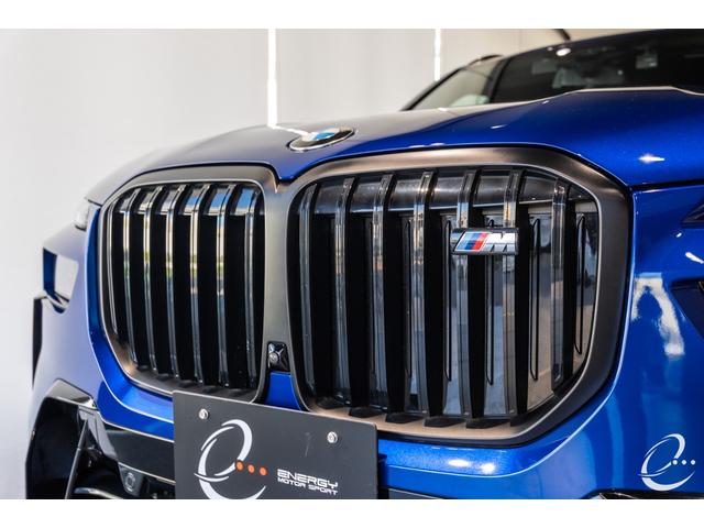 Ｘ７ Ｍ６０ｉ　ｘＤｒｉｖｅ　後期モデル　Ｍスポーツパッケージプロ　インテリアＭカーボンファイバートリム　２列目コンフォートシート（６人乗り）　スカイラウンジパノラマガラスサンルーフ　２３インチＩｎｄｉｖｉｄｕａｌホイール（68枚目）