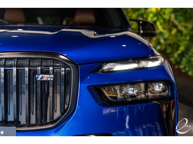 Ｘ７ Ｍ６０ｉ　ｘＤｒｉｖｅ　後期モデル　Ｍスポーツパッケージプロ　インテリアＭカーボンファイバートリム　２列目コンフォートシート（６人乗り）　スカイラウンジパノラマガラスサンルーフ　２３インチＩｎｄｉｖｉｄｕａｌホイール（70枚目）