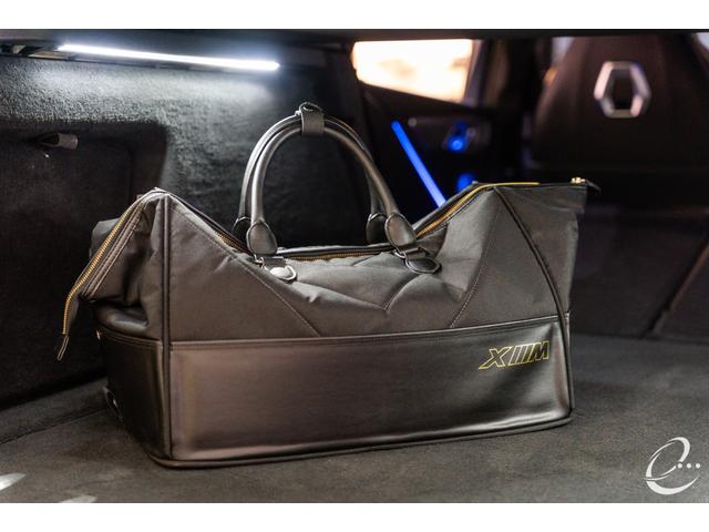 ＸＭ ベースグレード　ワンオーナー　Ｂｏｗｅｒｓ　＆　Ｗｉｌｋｉｎｓ　ブラックサファイア　４４５０ｋｍ　ＢＭＷヘッドアップディスプレイ　サラウンドビュー　アイコニックグロー　シートヒーター（全席）Ｍカーボンインテリアトリム（65枚目）