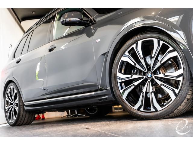Ｘ７ ｘＤｒｉｖｅ　４０ｄ　Ｍスポーツ　ＯＰ１６０　Ｂ＆Ｗ　Ｉｎｄｉｖｉｄｕａｌボディ＆インテリア＆ウッドトリム＆ホイール　Ｍスポーツパッケージプロ　２列目コンフォートシート　アルミニウムランニングボード（10枚目）