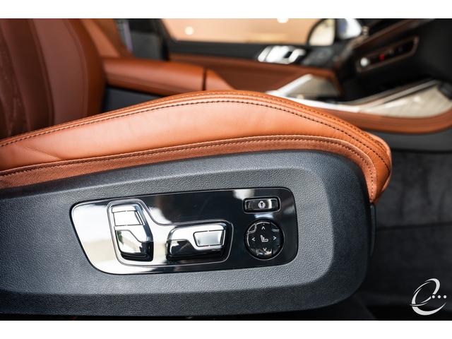 Ｘ７ ｘＤｒｉｖｅ　４０ｄ　Ｍスポーツ　ＯＰ１６０　Ｂ＆Ｗ　Ｉｎｄｉｖｉｄｕａｌボディ＆インテリア＆ウッドトリム＆ホイール　Ｍスポーツパッケージプロ　２列目コンフォートシート　アルミニウムランニングボード（32枚目）