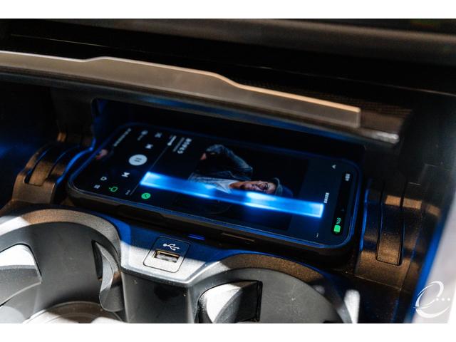 4シリーズ M440i xDriveグランクーペ 後期型 Mカーボンファイバートリム クラフテッドクリスタルフィニッシュ ステアリングヒーティング ブラックサファイア カーブドディスプレイ ドライビングアシストプロフェッショナル パーキングアシスト(16枚目)