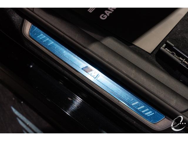 4シリーズ M440i xDriveグランクーペ 後期型 Mカーボンファイバートリム クラフテッドクリスタルフィニッシュ ステアリングヒーティング ブラックサファイア カーブドディスプレイ ドライビングアシストプロフェッショナル パーキングアシスト(22枚目)