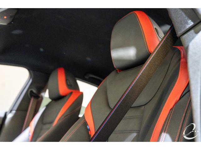 4シリーズ M440i xDriveグランクーペ 後期型 Mカーボンファイバートリム クラフテッドクリスタルフィニッシュ ステアリングヒーティング ブラックサファイア カーブドディスプレイ ドライビングアシストプロフェッショナル パーキングアシスト(27枚目)