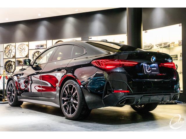 4シリーズ M440i xDriveグランクーペ 後期型 Mカーボンファイバートリム クラフテッドクリスタルフィニッシュ ステアリングヒーティング ブラックサファイア カーブドディスプレイ ドライビングアシストプロフェッショナル パーキングアシスト(37枚目)