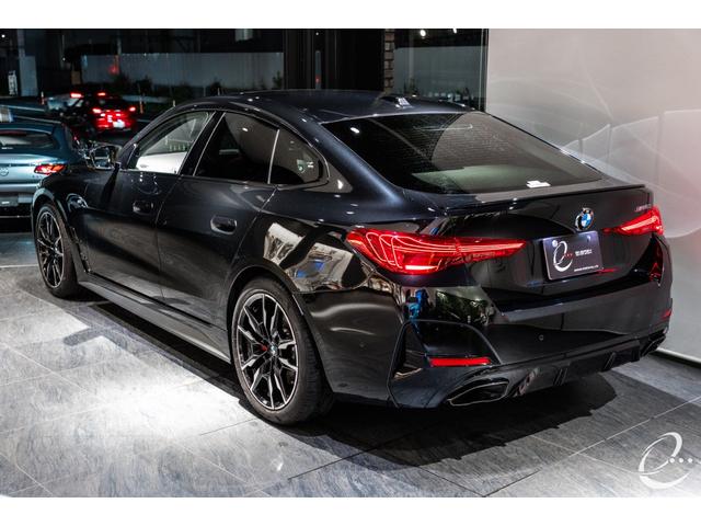 4シリーズ M440i xDriveグランクーペ 後期型 Mカーボンファイバートリム クラフテッドクリスタルフィニッシュ ステアリングヒーティング ブラックサファイア カーブドディスプレイ ドライビングアシストプロフェッショナル パーキングアシスト(58枚目)