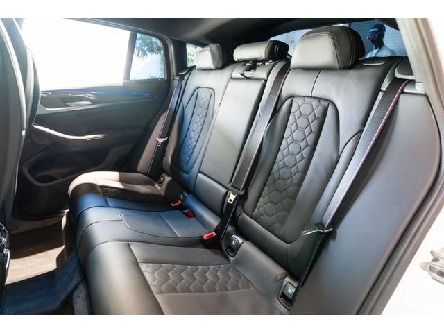 Ｘ４ Ｍ コンペティション　１オーナー　後期型ＬＣＩモデル　シートベンチレーション　フロントリアシートヒーター　ＬＥＤヘッドライト（19枚目）