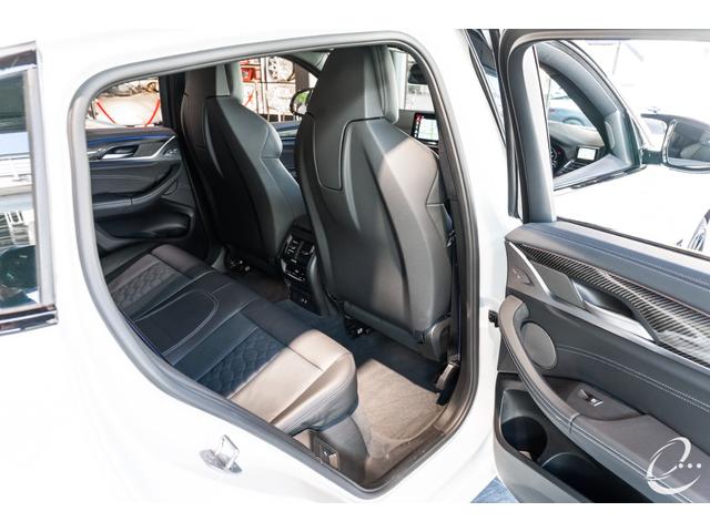 Ｘ４ Ｍ コンペティション　１オーナー　後期型ＬＣＩモデル　シートベンチレーション　フロントリアシートヒーター　ＬＥＤヘッドライト（20枚目）