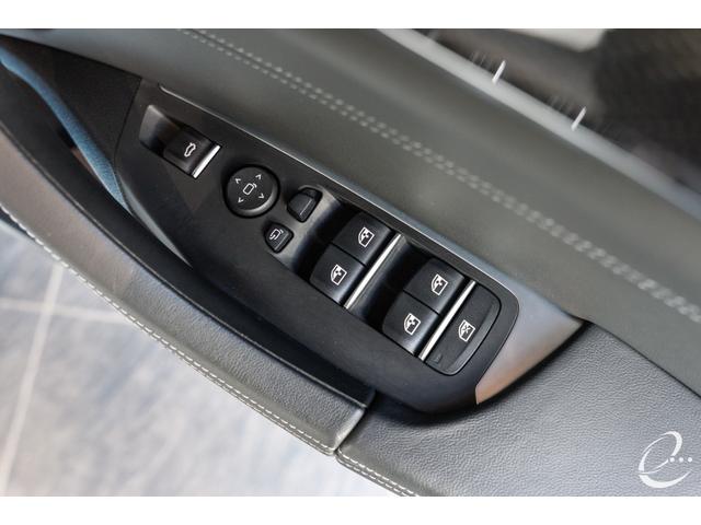 Ｘ４ Ｍ コンペティション　１オーナー　後期型ＬＣＩモデル　シートベンチレーション　フロントリアシートヒーター　ＬＥＤヘッドライト（37枚目）