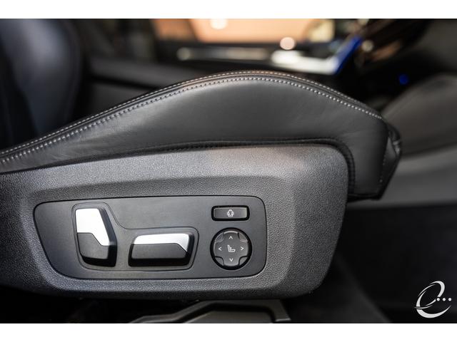 Ｘ４ Ｍ コンペティション　１オーナー　後期型ＬＣＩモデル　シートベンチレーション　フロントリアシートヒーター　ＬＥＤヘッドライト（40枚目）