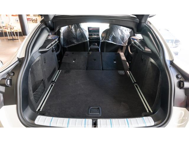 Ｘ４ Ｍ コンペティション　１オーナー　後期型ＬＣＩモデル　シートベンチレーション　フロントリアシートヒーター　ＬＥＤヘッドライト（48枚目）