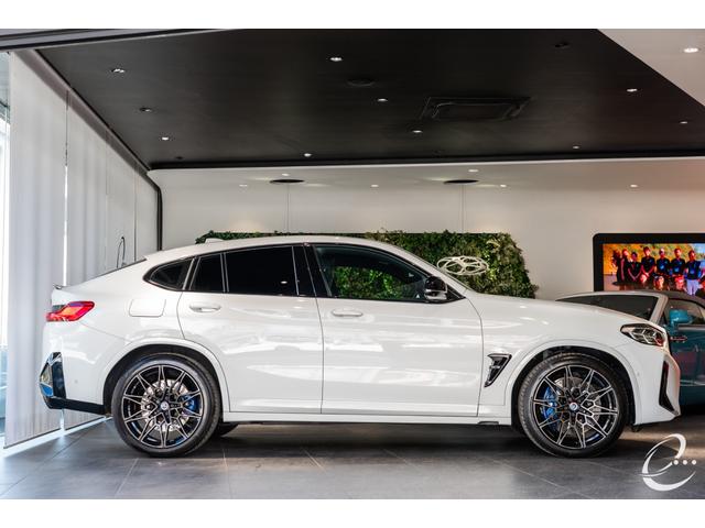 Ｘ４ Ｍ コンペティション　１オーナー　後期型ＬＣＩモデル　シートベンチレーション　フロントリアシートヒーター　ＬＥＤヘッドライト（57枚目）