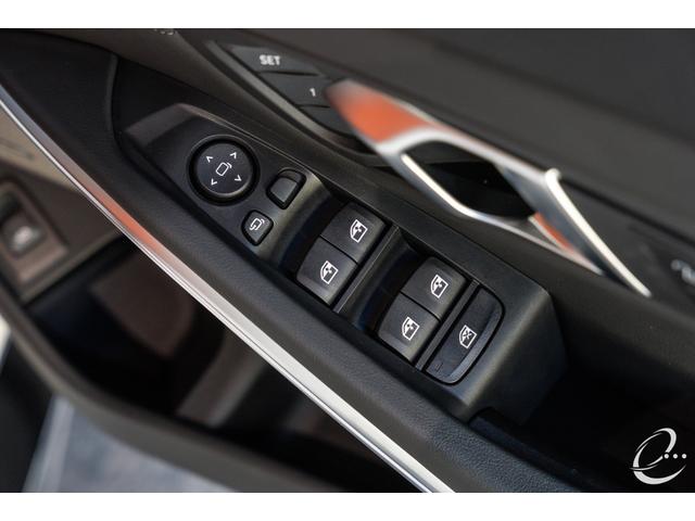 Ｍ３ Ｍ３ツーリング　コンペティション　Ｍ　ｘＤｒｉｖｅ　後期ＬＣＩ　１オーナー　ＭコンフォートＰＫＧ　ステアリングヒーター　シートベンチレーション　アコースティックガラス　ラゲージコンバートメントＰＫＧ　パーキングアシストプラス（29枚目）