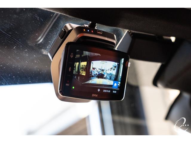 Ｍ３ Ｍ３ツーリング　コンペティション　Ｍ　ｘＤｒｉｖｅ　後期ＬＣＩ　１オーナー　ＭコンフォートＰＫＧ　ステアリングヒーター　シートベンチレーション　アコースティックガラス　ラゲージコンバートメントＰＫＧ　パーキングアシストプラス（52枚目）