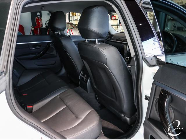 ４シリーズ ４２０ｉグランクーペ　ラグジュアリー　エナジーコンプリートカーＥＶＯ３６．１　管理ユーザー下取車　地デジチューナー　デジタルインナーミラー（ドラレコ機能付き）　ヘッドアップディスプレイ　スロコン　アクティブクルーズコントロール（51枚目）