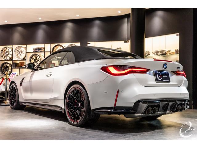 Ｍ４ Ｍ４カブリオレ　コンペティション　Ｍ　ｘＤｒｉｖｅ　ＯＰ１７２　インディビジュアルフローズンホワイト　カーボンエクステリア＆インテリアパッケージ　インディビジュアルフルレザーメリノインテリア　ウィンドディフレクター　ハーマンカードン（25枚目）