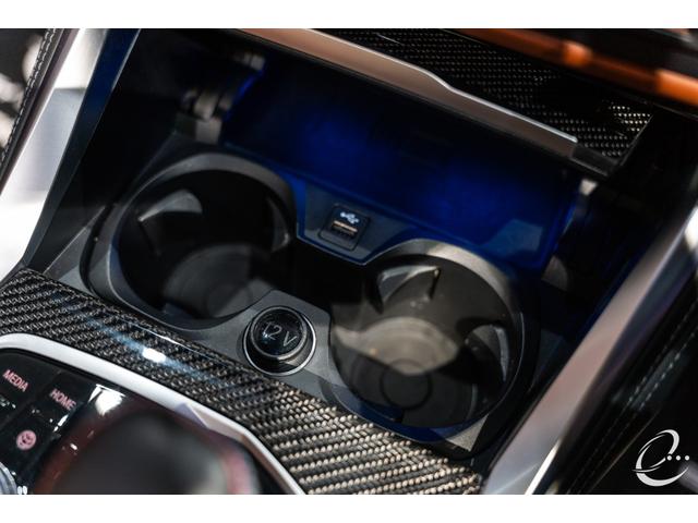 Ｍ４ Ｍ４カブリオレ　コンペティション　Ｍ　ｘＤｒｉｖｅ　ＯＰ１７２　インディビジュアルフローズンホワイト　カーボンエクステリア＆インテリアパッケージ　インディビジュアルフルレザーメリノインテリア　ウィンドディフレクター　ハーマンカードン（51枚目）