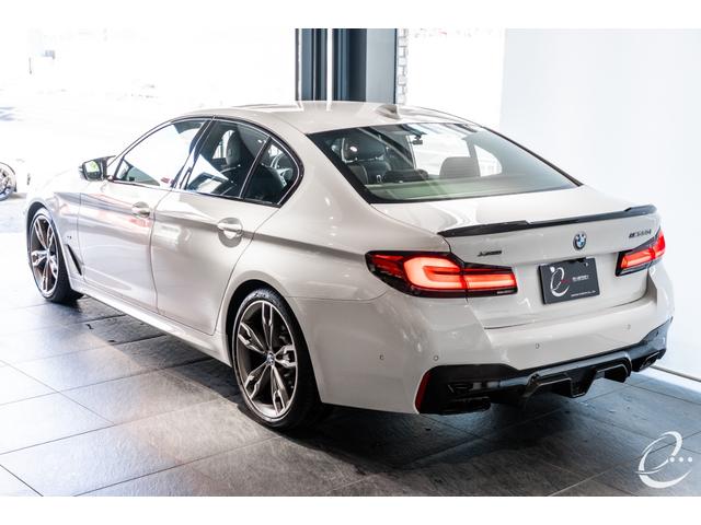 5シリーズ M550i xDrive 後期LCIモデル OP212 イノベーションP ドライカーボンフルエアロ カーボングリル カーボンミラーカバー アップルカープレイ レーザーライト パーキングアシストプラス ドライビングアシストプロ(20枚目)