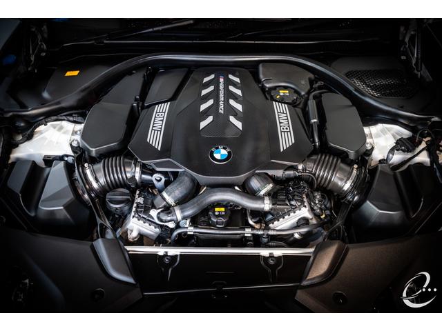 5シリーズ M550i xDrive 後期LCIモデル OP212 イノベーションP ドライカーボンフルエアロ カーボングリル カーボンミラーカバー アップルカープレイ レーザーライト パーキングアシストプラス ドライビングアシストプロ(27枚目)