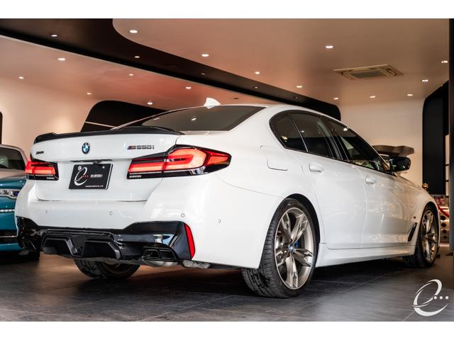 5シリーズ M550i xDrive 後期LCIモデル OP212 イノベーションP ドライカーボンフルエアロ カーボングリル カーボンミラーカバー アップルカープレイ レーザーライト パーキングアシストプラス ドライビングアシストプロ(46枚目)