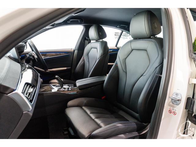 5シリーズ M550i xDrive 後期LCIモデル OP212 イノベーションP ドライカーボンフルエアロ カーボングリル カーボンミラーカバー アップルカープレイ レーザーライト パーキングアシストプラス ドライビングアシストプロ(50枚目)