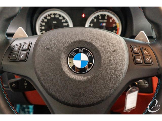 Ｍ３ Ｍ３クーペ　インチＡＷ後期ＬＣＩモデル　ＭドライブＰＫＧ　ミネラルホワイトＭ　エクステンドノヴィロレザーインテリア　ＢＭＷ　Ｉｎｄｉｖｉｄｕａｌハイエンドオーディオシステム　ブラックレザーカーボントリム（11枚目）