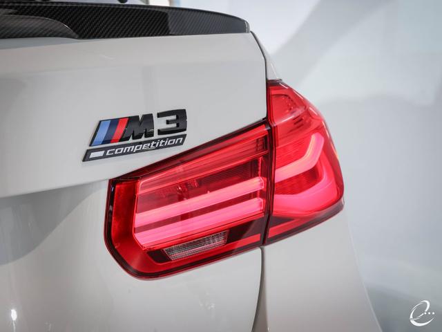 Ｍ３ Ｍ３セダン　コンペティション　後期ＬＣＩ　３ＤデザインカーボンＦリップ　ＯＰ８８　カーボンエアロ　サキ―ルオレンジレザー　記録簿付き（68枚目）